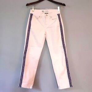 DG2 Diane Gilman Stretch Jeans Cream with Stripe Detail Women's 2P